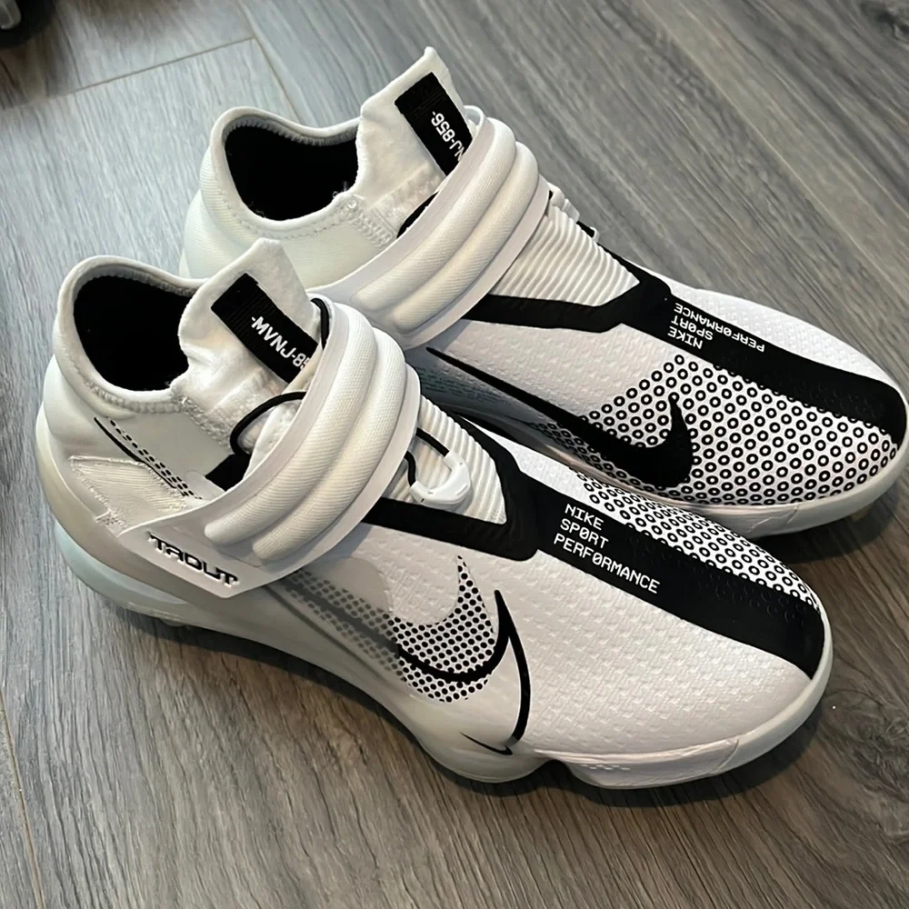 Brand new Nike sport performance Trout 7 MVNJ-856 baseball cleats - Picture 1 of 13